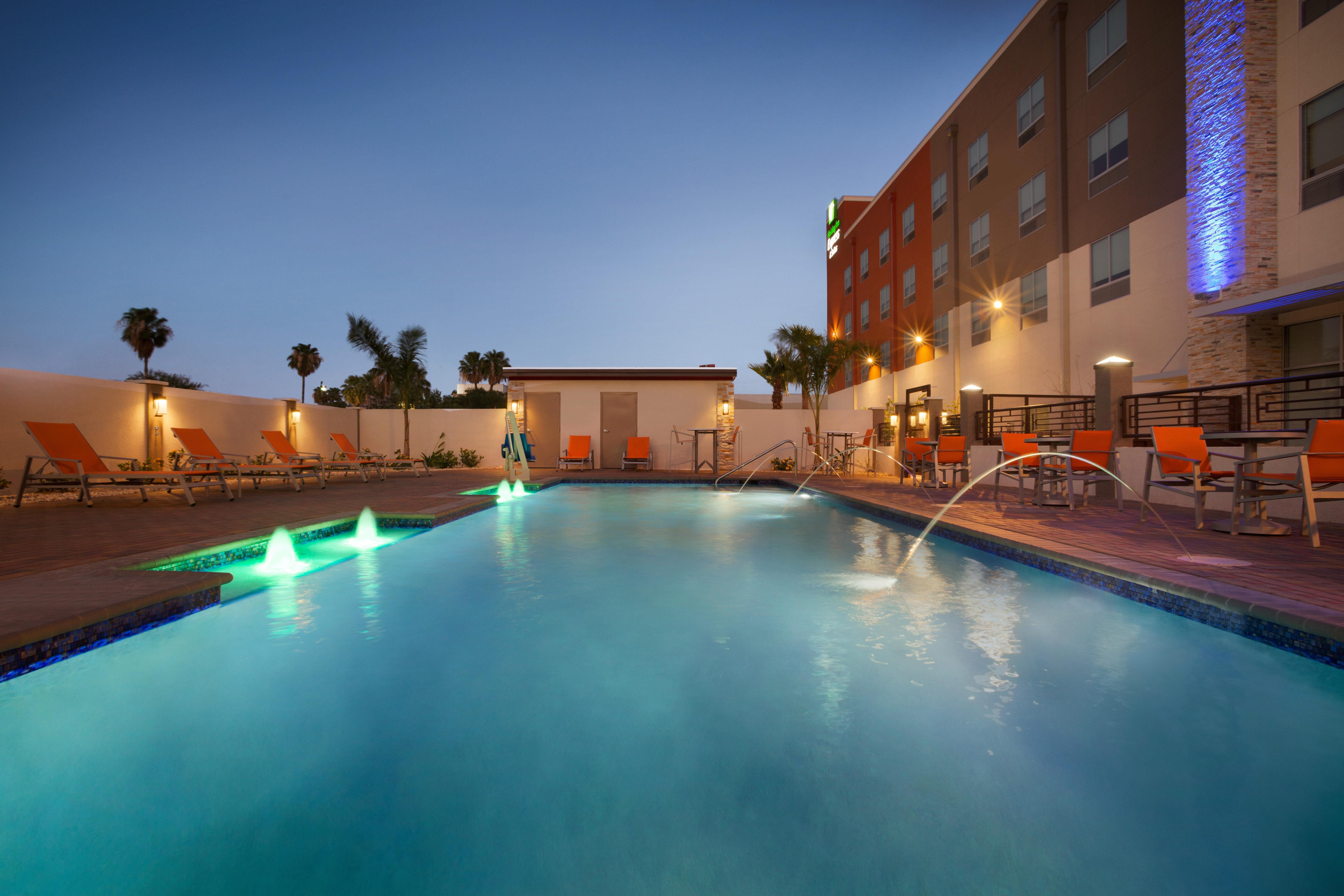 Holiday Inn Express & Suites - Mcallen - Medical Center Area By Ihg Kültér fotó